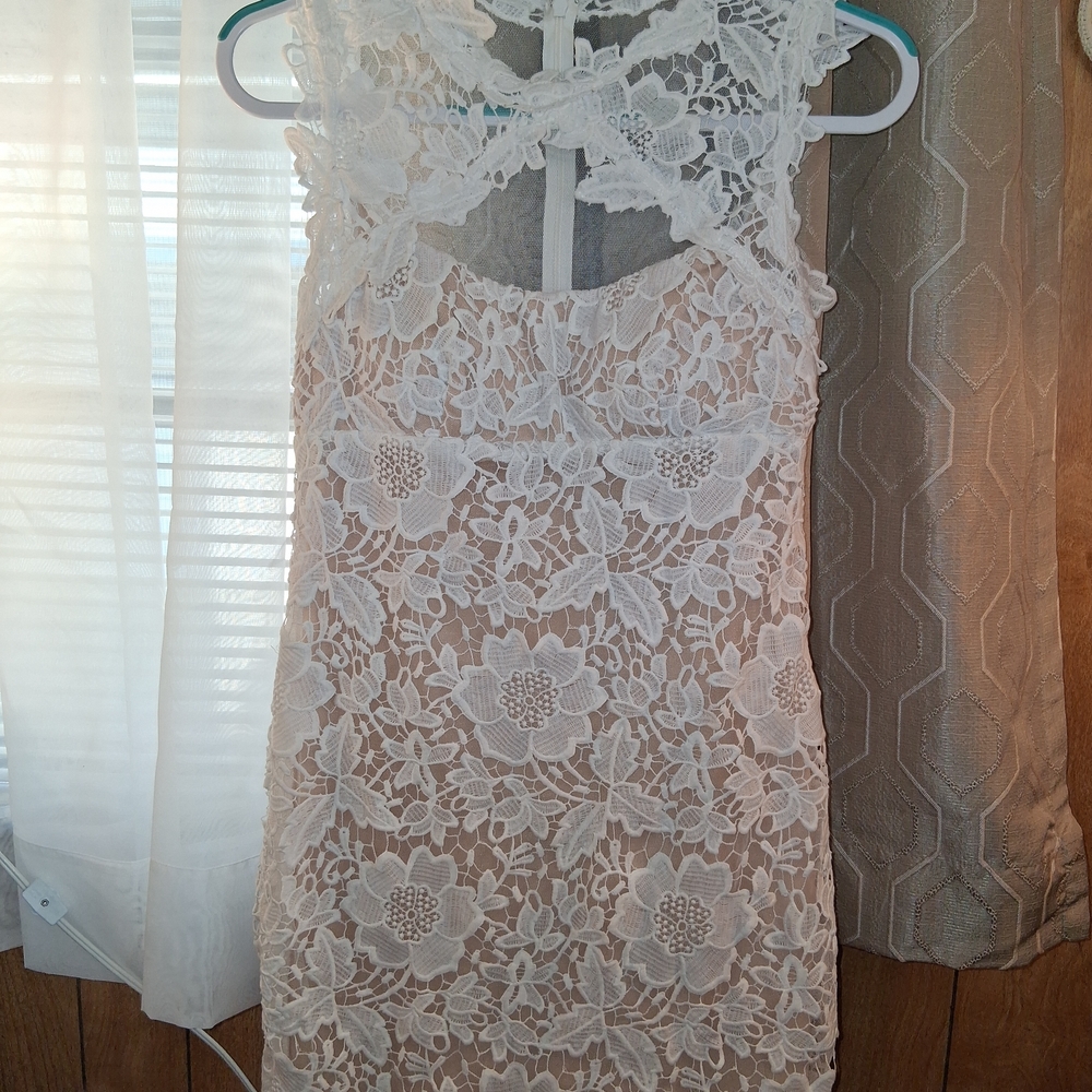 Elegant White Lace Dress